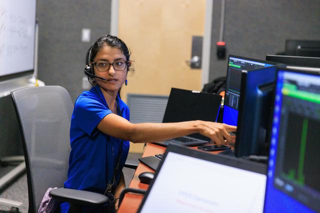 NASA image: MSolo VIPER SIM Training