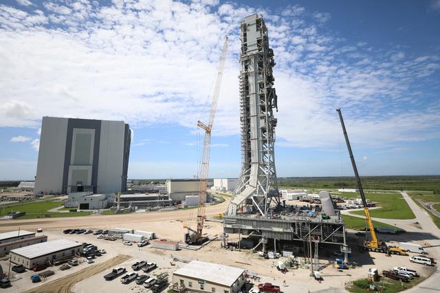 NASA image: Mobile Launcher 1 Modifications and Testing for Artemis II 
