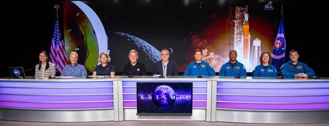 NASA image: NASA Briefing with Artemis II Crew