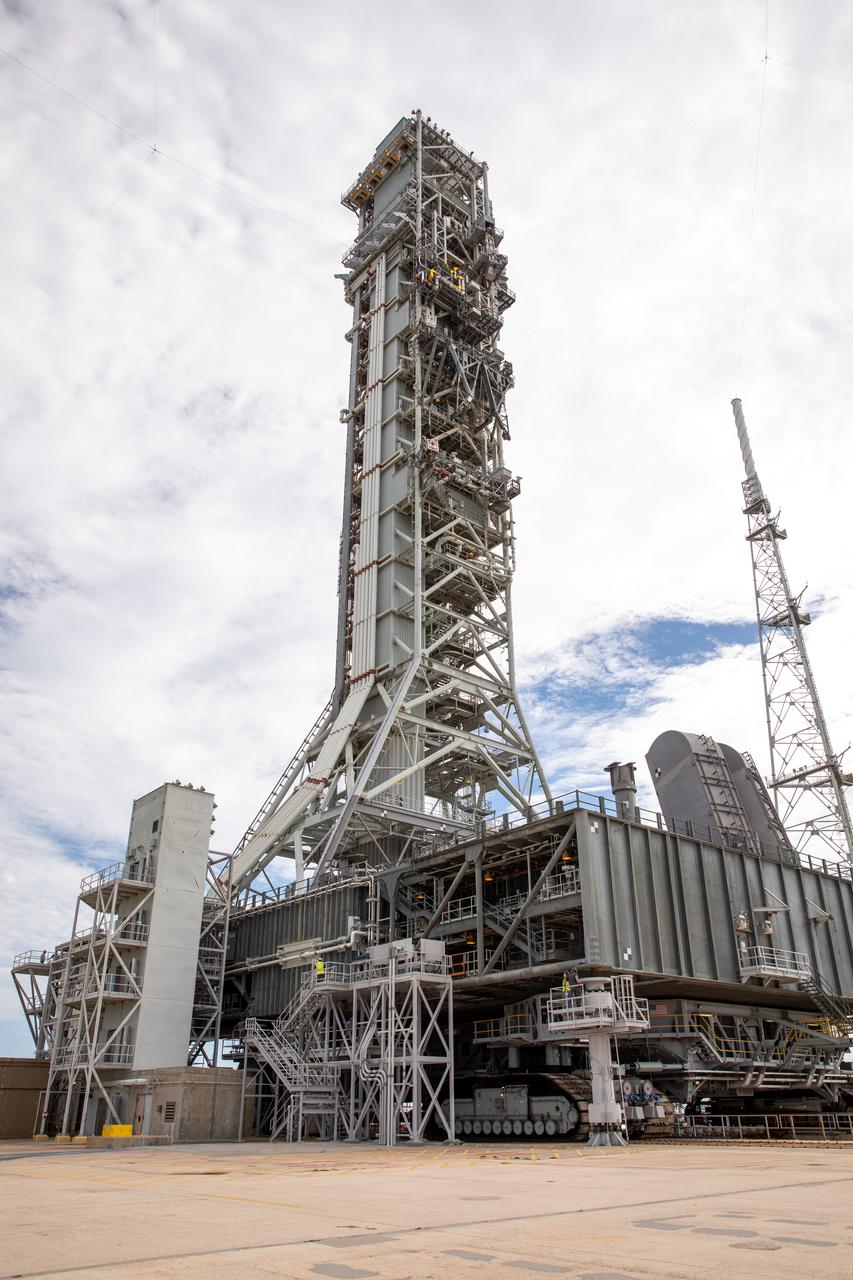 The mobile launcher is secured on the pad at Launch Complex 39B at NASA’s Kennedy Space Center in Florida on Aug. 17, 2023. It was transported to the pad by crawler-transporter 2. While at the pad, the mobile launcher will undergo testing for the agency’s Artemis II mission. Under Artemis, the mobile launcher will transport NASA’s Space Launch System rocket and Orion spacecraft to pad 39B for liftoff.