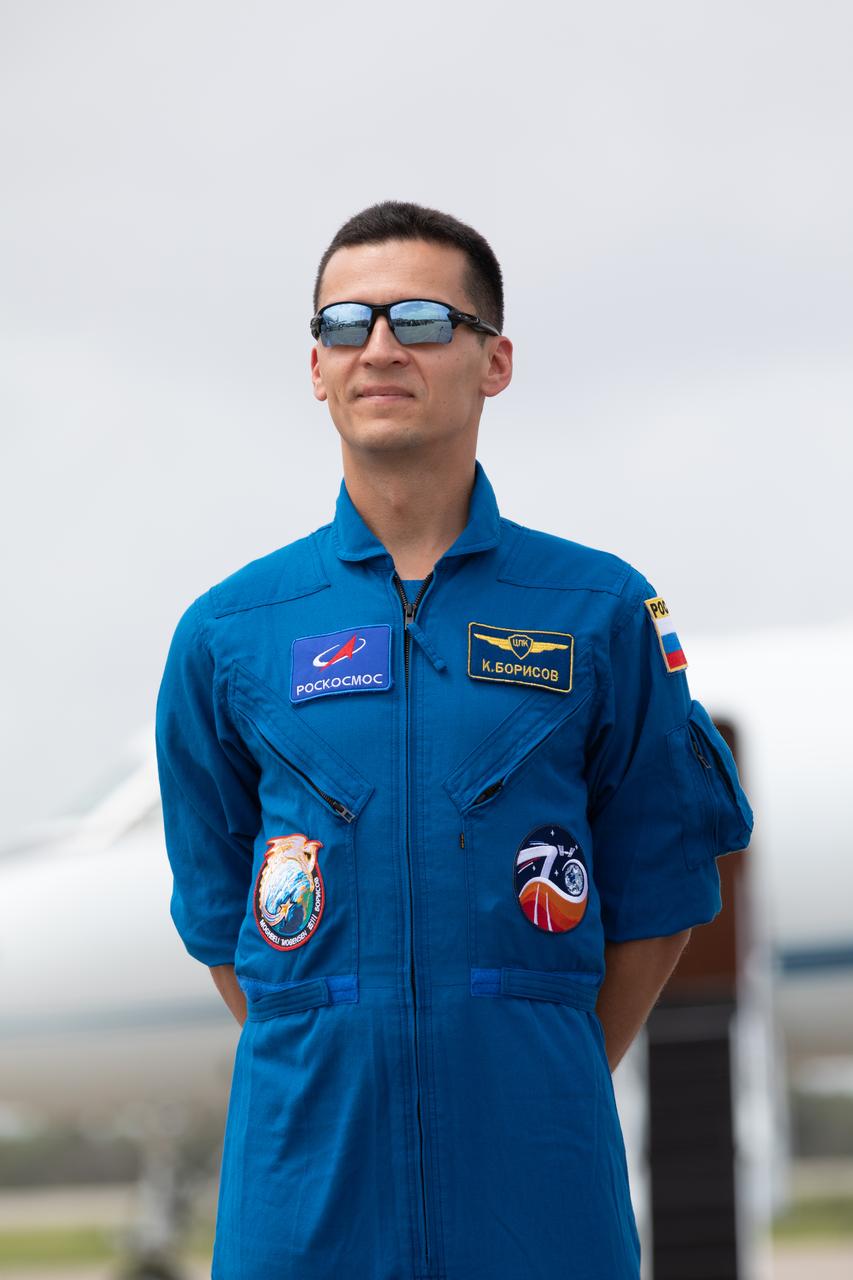 NASA’s SpaceX Crew-7 crew member and Roscosmos cosmonaut Konstantin Borisov stands tall after arriving at the Launch and Landing Facility at Kennedy Space Center in Florida – along with the rest of his crewmates – on Sunday, Aug. 20, 2023. Crew-7 will launch to the International Space Station aboard SpaceX’s Dragon spacecraft on the company’s Falcon 9 rocket. Liftoff is targeted for 3:49 a.m. EDT Friday, Aug. 25, 2023, from Kennedy’s Launch Complex 39A.