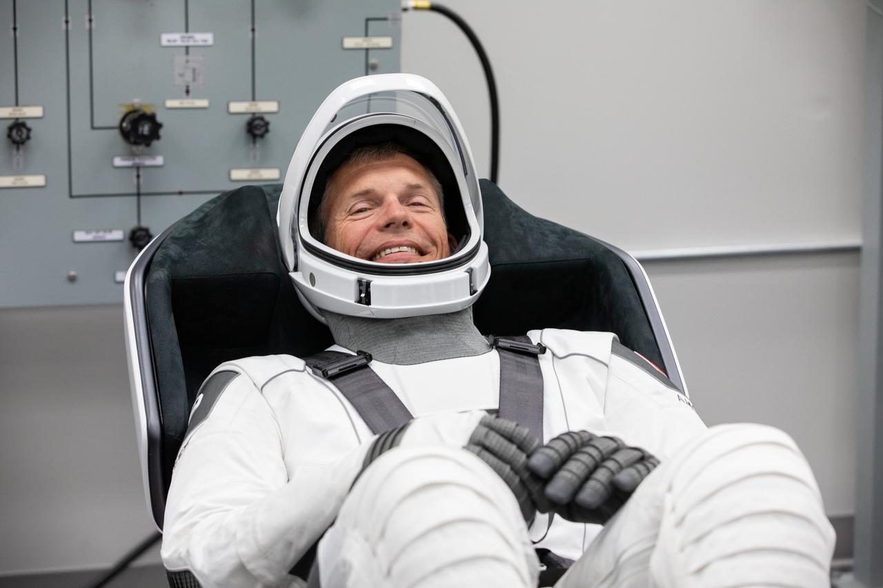 NASA’s SpaceX Crew-7 ESA (European Space Agency) astronaut Andreas Mogensen relaxes in the suit-up room in the Astronaut Crew Quarters inside Kennedy Space Center’s Neil A. Armstrong Operations and Checkout Building a few hours before launch. A team of SpaceX suit technicians assisted the crew as they put on their custom-fitted spacesuits and checked the suits for leaks. Mogensen, along with NASA astronaut Jasmin Moghbeli, JAXA (Japan Aerospace Exploration Agency) astronaut Satoshi Furukawa, and Roscosmos cosmonaut Konstantin Borisov, will launch aboard SpaceX’s Dragon spacecraft and Falcon 9 rocket to the International Space Station as part of NASA’s Commercial Crew Program. Launch is set for 3:27 a.m. EDT Saturday, Aug. 26, from Kennedy’s Launch Complex 39A