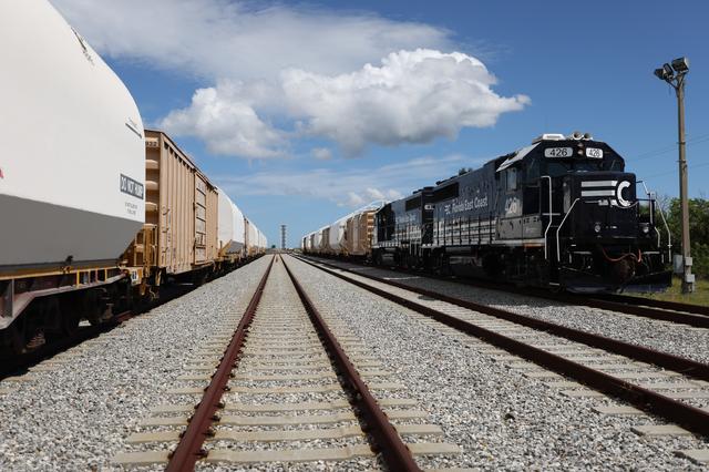 Artemis II Booster Segments Arrive at KSC