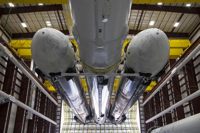 NASA image: SpaceX Falcon Heavy in Hangar Before Static Fire Test for NASA’s Psyche Mission