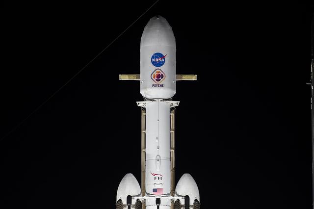 NASA image: Psyche: SpaceX Falcon 9 Heavy Vertical at LC 39A