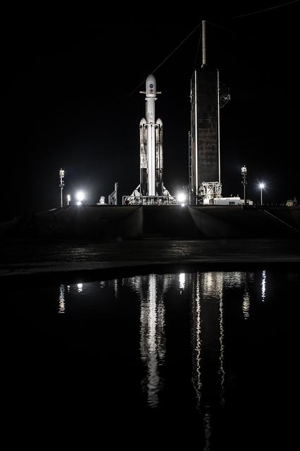 NASA image: Psyche: SpaceX Falcon 9 Heavy Vertical at LC 39A