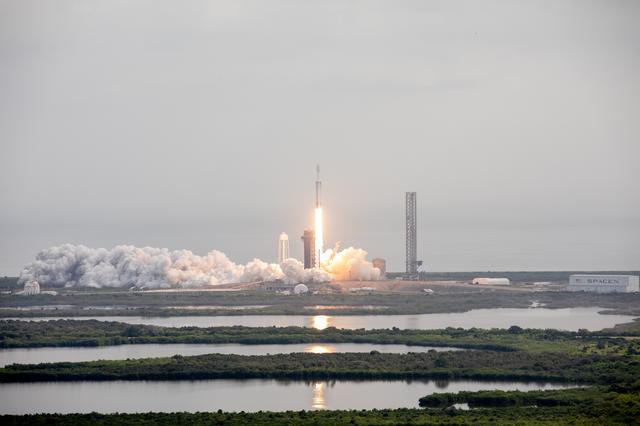 NASA image: Psyche Liftoff