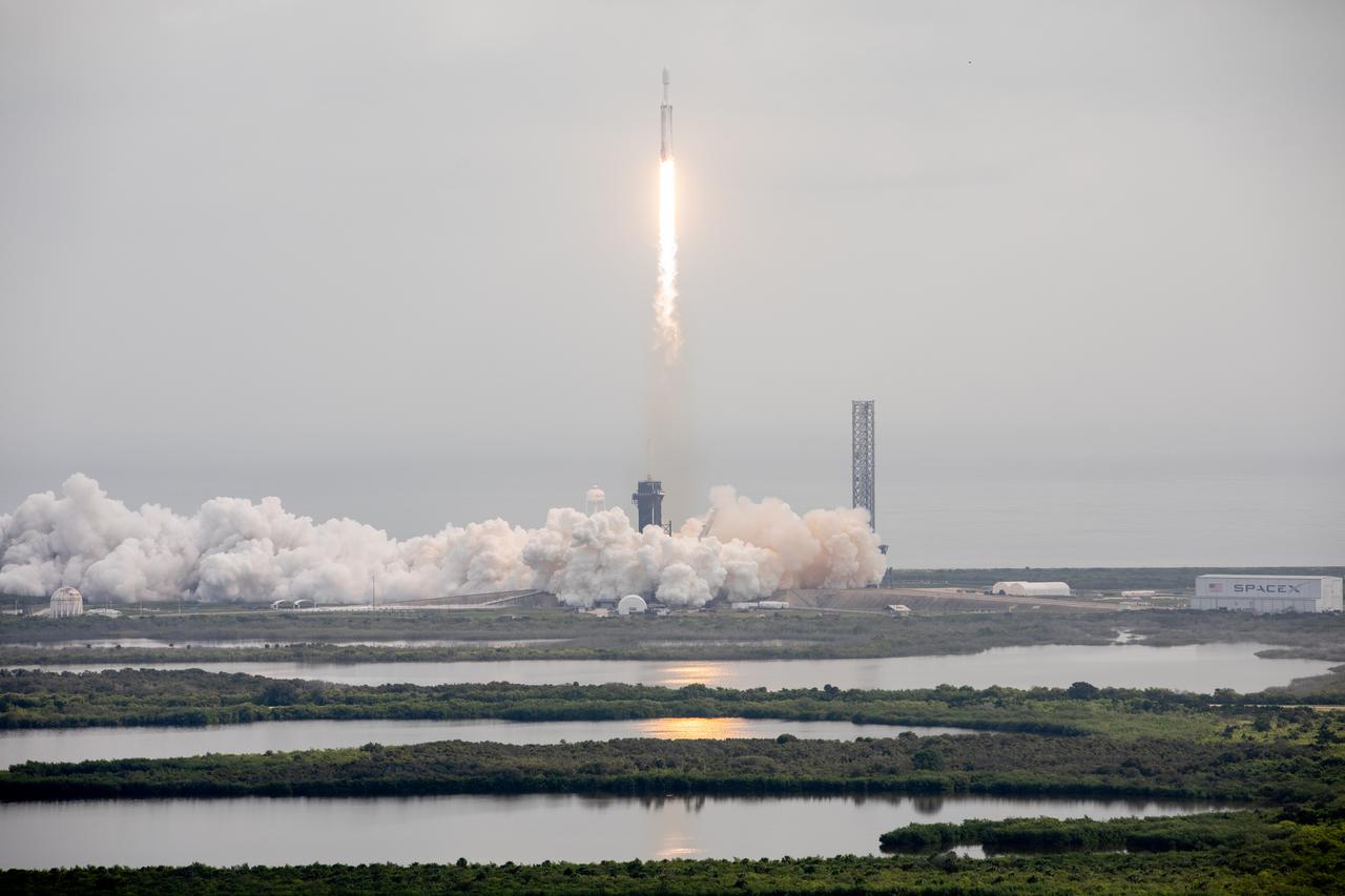NASA’s Psyche spacecraft, atop a SpaceX Falcon Heavy rocket, lifts off from Kennedy Space Center’s historic Launch Complex 39A in Florida at 10:19 a.m. EDT on Friday, Oct. 13, 2023. The Psyche mission will study a metal-rich asteroid with the same name, located in the main asteroid belt between Mars and Jupiter. This is NASA’s first mission to study an asteroid that has more metal than rock or ice. Riding with Psyche is a pioneering technology demonstration – NASA’s Deep Space Optical Communications (DSOC) experiment – which will be the first test of laser communications beyond the Moon.