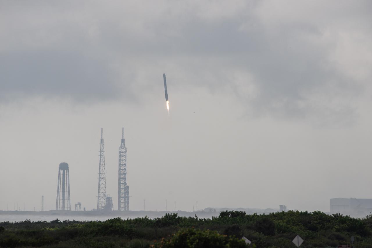 NASA’s Psyche spacecraft, atop a SpaceX Falcon Heavy rocket, lifts off from Kennedy Space Center’s historic Launch Complex 39A in Florida at 10:19 a.m. EDT on Friday, Oct. 13, 2023. The Psyche mission will study a metal-rich asteroid with the same name, located in the main asteroid belt between Mars and Jupiter. This is NASA’s first mission to study an asteroid that has more metal than rock or ice. Riding with Psyche is a pioneering technology demonstration – NASA’s Deep Space Optical Communications (DSOC) experiment – which will be the first test of laser communications beyond the Moon.