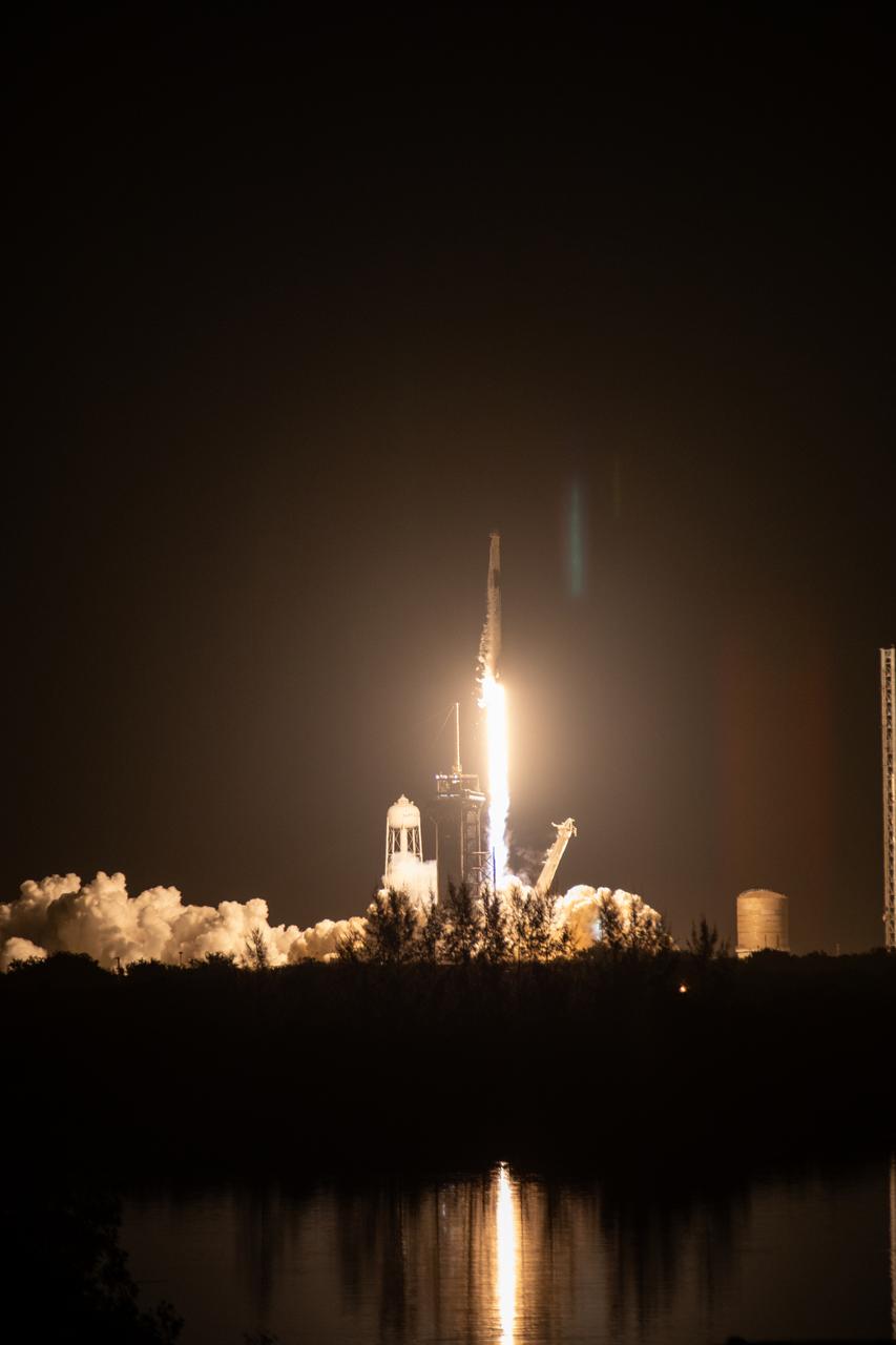 The SpaceX Falcon 9 rocket carrying the Dragon spacecraft lifts off from Launch Complex 39A at NASA’s Kennedy Space Center in Florida on Thursday, Nov. 9, 2023, on the company’s 29th commercial resupply services mission for the agency to the International Space Station. Liftoff was at 8:28 p.m. EST. Dragon will deliver scientific research, technology demonstrations, crew supplies, and hardware to the space station to support its Expedition 70 crew, including NASA’s Integrated Laser Communications Relay Demonstration Low Earth Orbit User Modem and Amplifier Terminal (ILLUMA-T) and Atmospheric Waves Experiment (AWE). The spacecraft is expected to spend about a month attached to the orbiting outpost before it returns to Earth with research and return cargo, splashing down off the coast of Florida.