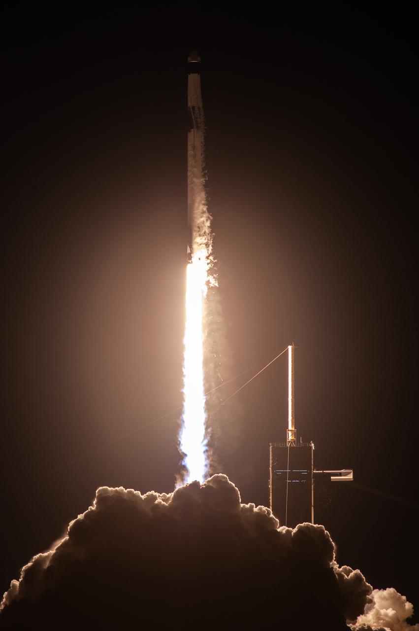 The SpaceX Falcon 9 rocket carrying the Dragon spacecraft lifts off from Launch Complex 39A at NASA’s Kennedy Space Center in Florida on Thursday, Nov. 9, 2023, on the company’s 29th commercial resupply services mission for the agency to the International Space Station. Liftoff was at 8:28 p.m. EST. Dragon will deliver scientific research, technology demonstrations, crew supplies, and hardware to the space station to support its Expedition 70 crew, including NASA’s Integrated Laser Communications Relay Demonstration Low Earth Orbit User Modem and Amplifier Terminal (ILLUMA-T) and Atmospheric Waves Experiment (AWE). The spacecraft is expected to spend about a month attached to the orbiting outpost before it returns to Earth with research and return cargo, splashing down off the coast of Florida.