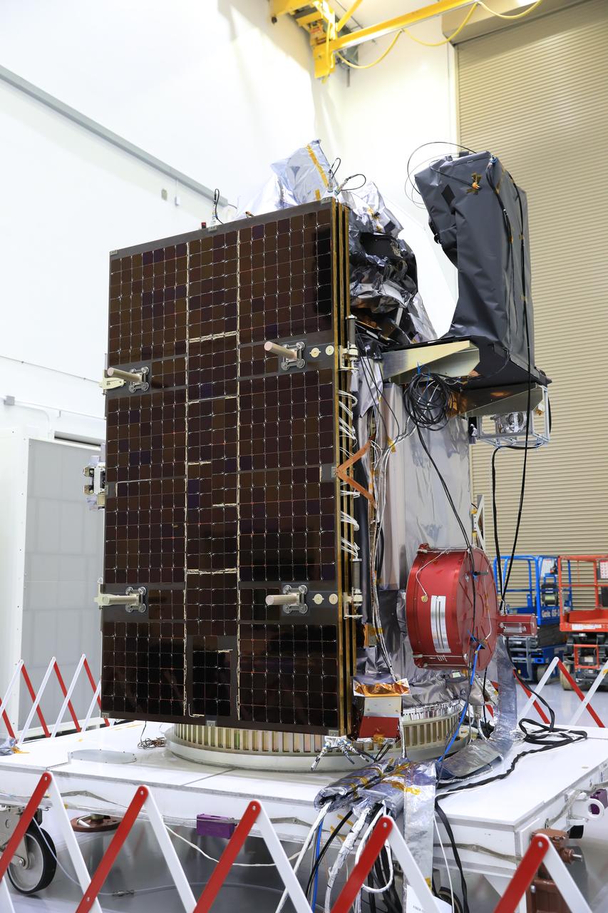 NASA’s Plankton, Aerosol, Cloud, ocean Ecosystem (PACE) observatory is inspected and processed on a spacecraft dolly in a high bay at the Astrotech Space Operations Facility near the agency’s Kennedy Space Center in Florida on Monday, Dec. 4, 2023. PACE will extend and improve upon NASA’s 20-plus years of global satellite observations of our living ocean, atmospheric aerosols, and clouds. It will also continue key measurements related to air quality and initiate an advanced set of climate-relevant data records. PACE will be encapsulated for launch aboard a SpaceX Falcon 9 rocket in early 2024 from Space Launch Complex 40 at Cape Canaveral Space Force Station in Florida.