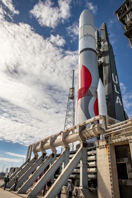 NASA image: CLPS PM-1 Astrobotic/ULA Rollout for Launch