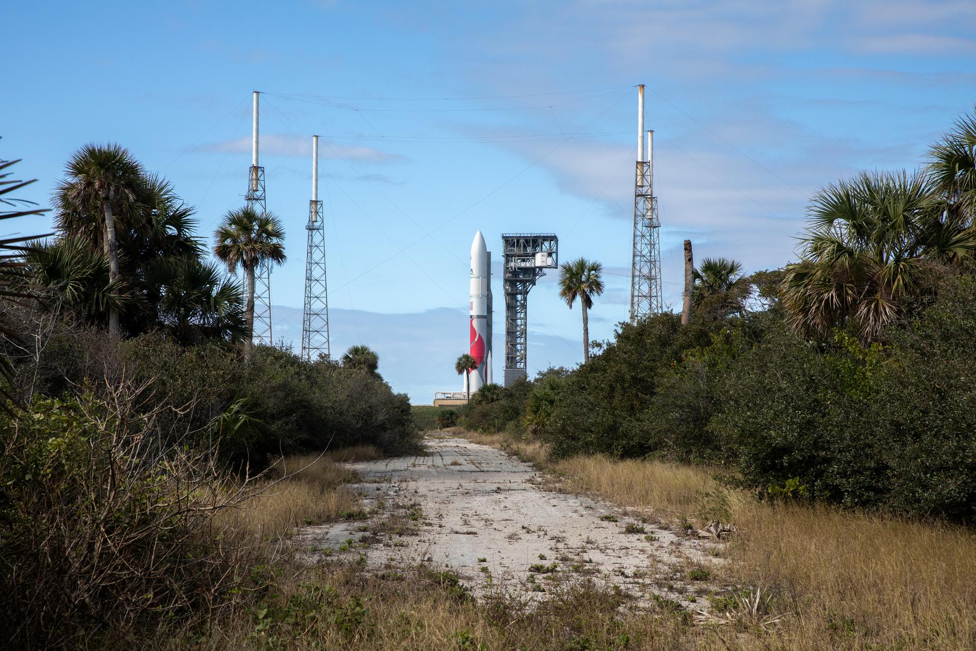 CLPS PM-1 Astrobotic/ULA Rollout for Launch