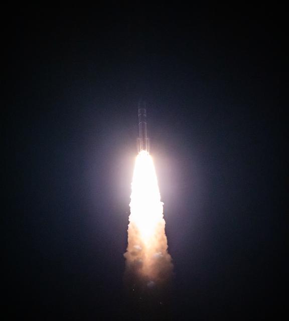 NASA image: CLPS Peregrine Mission One (PM-1) Astrobotic/ULA Liftoff