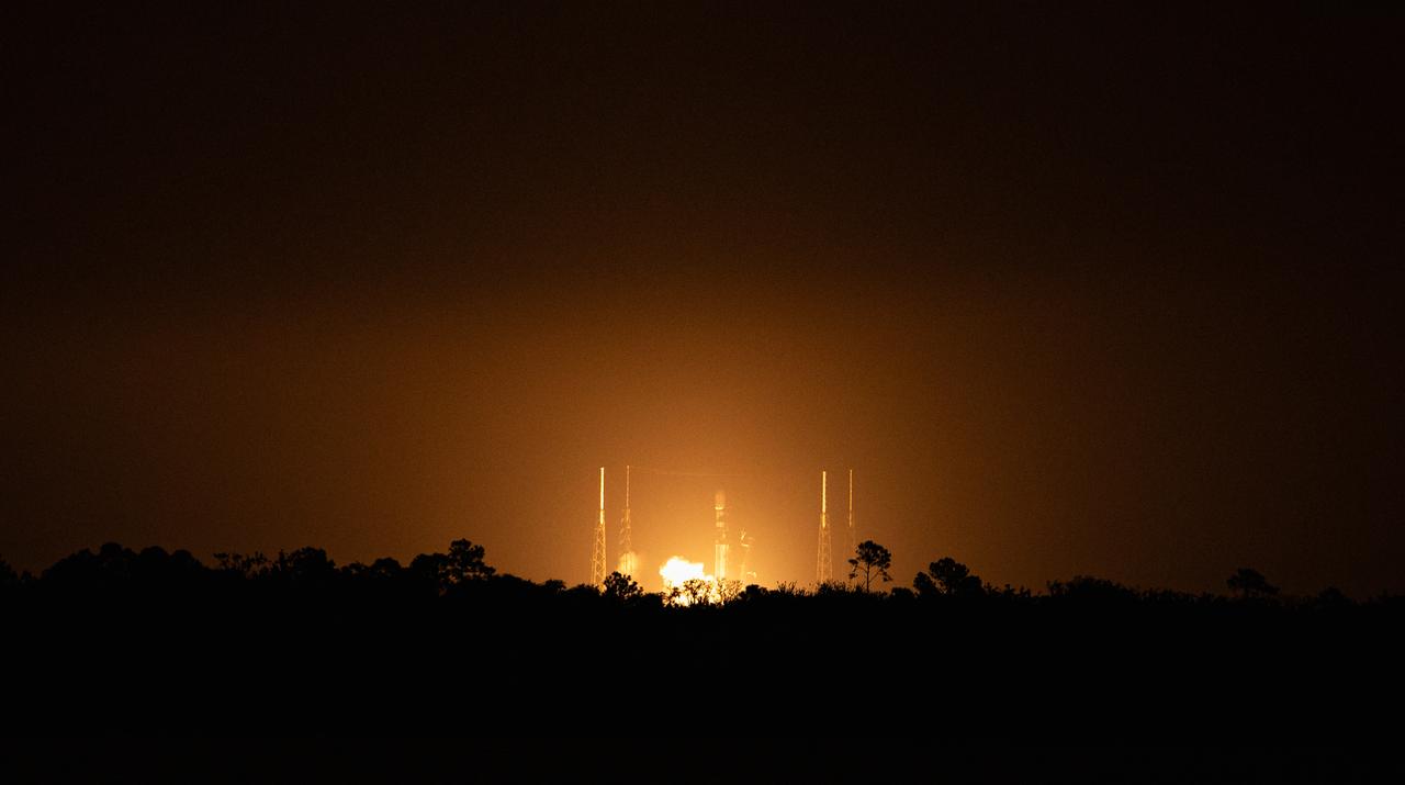 NASA’s PACE (Plankton, Aerosol, Cloud, ocean Ecosystem) spacecraft, atop a SpaceX Falcon 9 rocket, successfully lifts off from Space Launch Complex 40 at Cape Canaveral Space Force Station in Florida at 1:33 a.m. EST Thursday, Feb. 8. PACE is NASA’s newest earth-observing satellite that will help increase our understanding of Earth’s oceans, atmosphere, and climate by delivering hyperspectral observations of microscopic marine organisms called phytoplankton, as well new data on clouds and aerosols. 