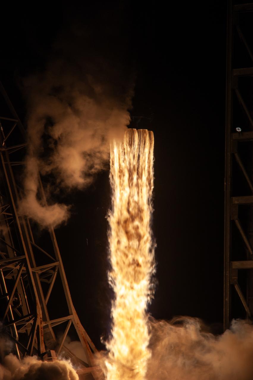 NASA’s PACE (Plankton, Aerosol, Cloud, ocean Ecosystem) spacecraft, atop a SpaceX Falcon 9 rocket, successfully lifts off from Space Launch Complex 40 at Cape Canaveral Space Force Station in Florida at 1:33 a.m. EST Thursday, Feb. 8. PACE is NASA’s newest earth-observing satellite that will help increase our understanding of Earth’s oceans, atmosphere, and climate by delivering hyperspectral observations of microscopic marine organisms called phytoplankton, as well new data on clouds and aerosols.