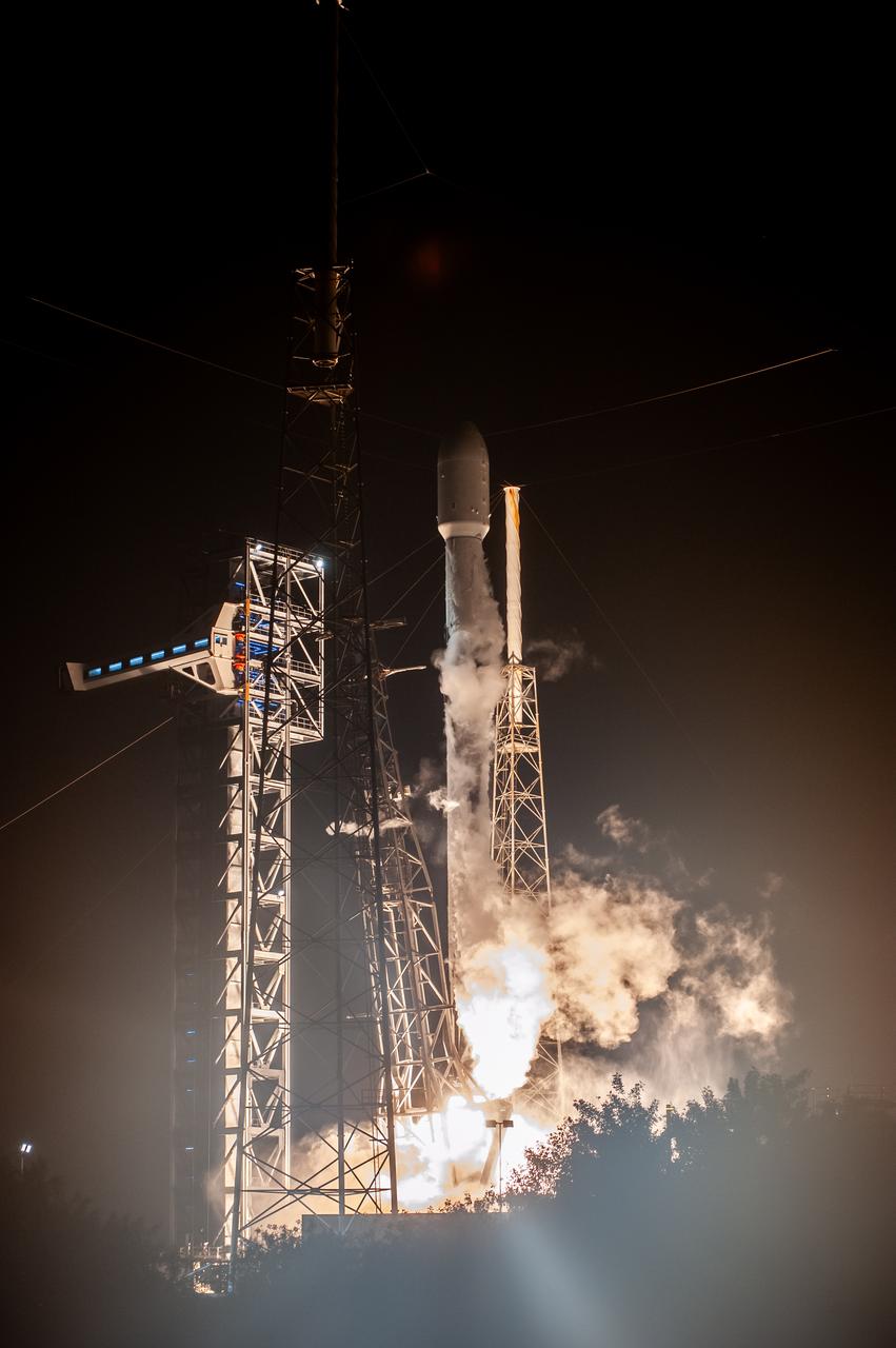 NASA’s PACE (Plankton, Aerosol, Cloud, ocean Ecosystem) spacecraft, atop a SpaceX Falcon 9 rocket, successfully lifts off from Space Launch Complex 40 at Cape Canaveral Space Force Station in Florida at 1:33 a.m. EST Thursday, Feb. 8. PACE is NASA’s newest earth-observing satellite that will help increase our understanding of Earth’s oceans, atmosphere, and climate by delivering hyperspectral observations of microscopic marine organisms called phytoplankton, as well new data on clouds and aerosols.