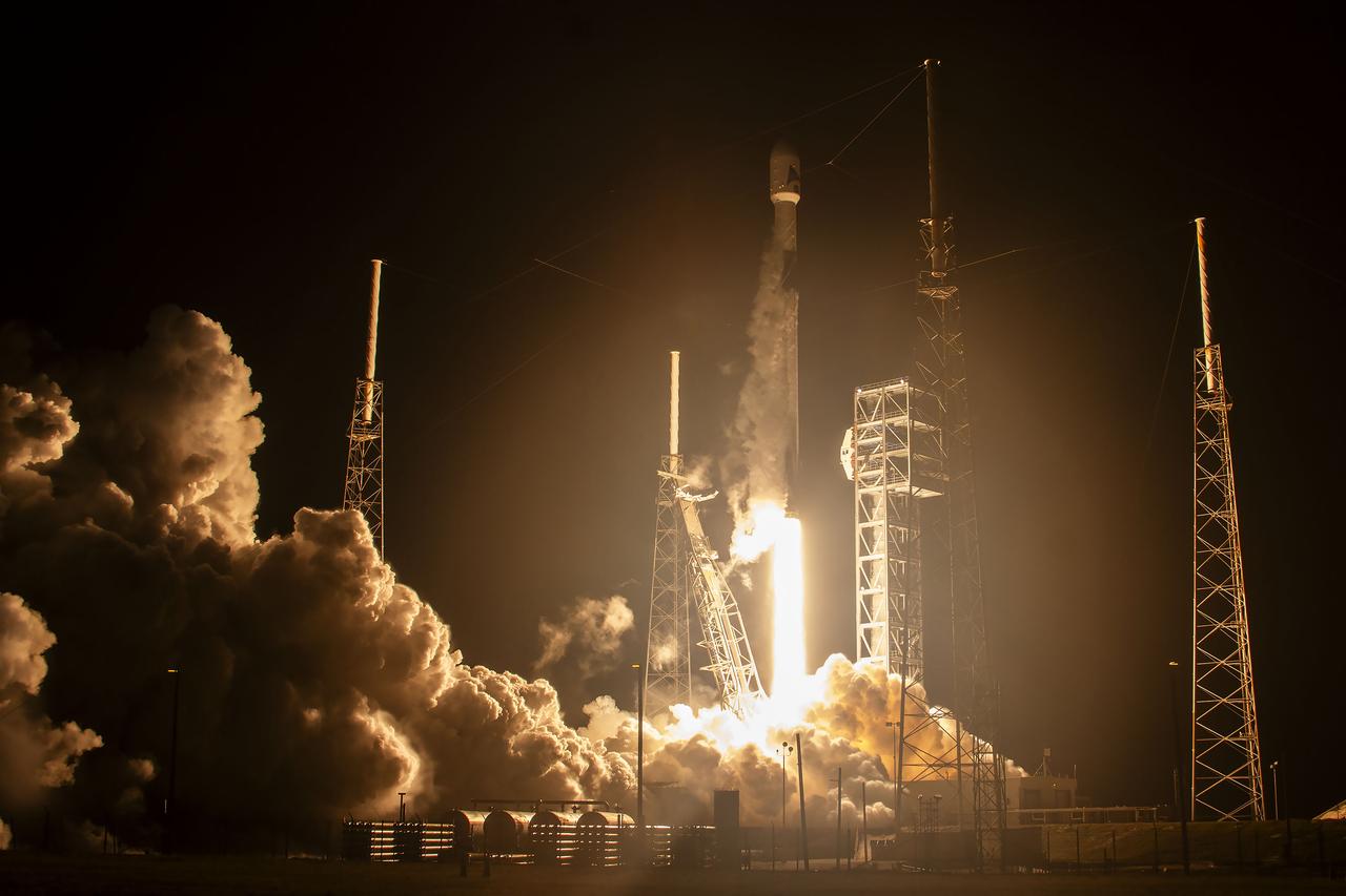 NASA’s PACE (Plankton, Aerosol, Cloud, ocean Ecosystem) spacecraft, atop a SpaceX Falcon 9 rocket, successfully lifts off from Space Launch Complex 40 at Cape Canaveral Space Force Station in Florida at 1:33 a.m. EST Thursday, Feb. 8. PACE is NASA’s newest earth-observing satellite that will help increase our understanding of Earth’s oceans, atmosphere, and climate by delivering hyperspectral observations of microscopic marine organisms called phytoplankton, as well new data on clouds and aerosols.