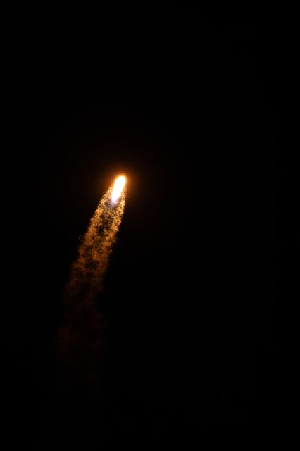 NASA image: NASA/SpaceX CLPS IM-1 Launch