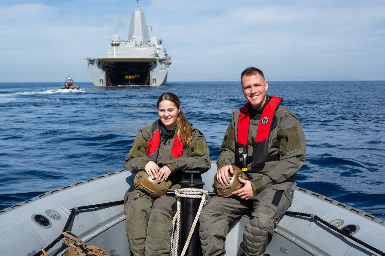 Members of the United States Navy Helicopter Sea Combat Squadron 23 participate in practicing recovery procedures of the Crew Module Test Article during Underway Recovery Test 11 (URT-11) with NASA’s Exploration Ground System’s Landing and Recovery team and partners from the Department of Defense aboard the USS San Diego off the coast of San Diego on Friday, Feb. 23, 2024. URT-11 is the eleventh in a series of Artemis recovery tests, and the first time NASA and its partners put their Artemis II recovery procedures to the test with the astronauts.