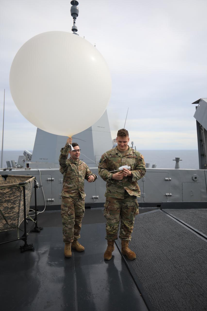 Members of NASA’s Exploration Ground System’s Landing and Recovery team and partners from the Department of Defense aboard the USS San Diego release a weather balloon while practicing recovery procedures using the Crew Module Test Article during Underway Recovery Test 11 (URT-11) off the coast of San Diego on Saturday, Feb. 24, 2024. URT-11 is the eleventh in a series of Artemis recovery tests, and the first time NASA and its partners put their Artemis II recovery procedures to the test with the astronauts.