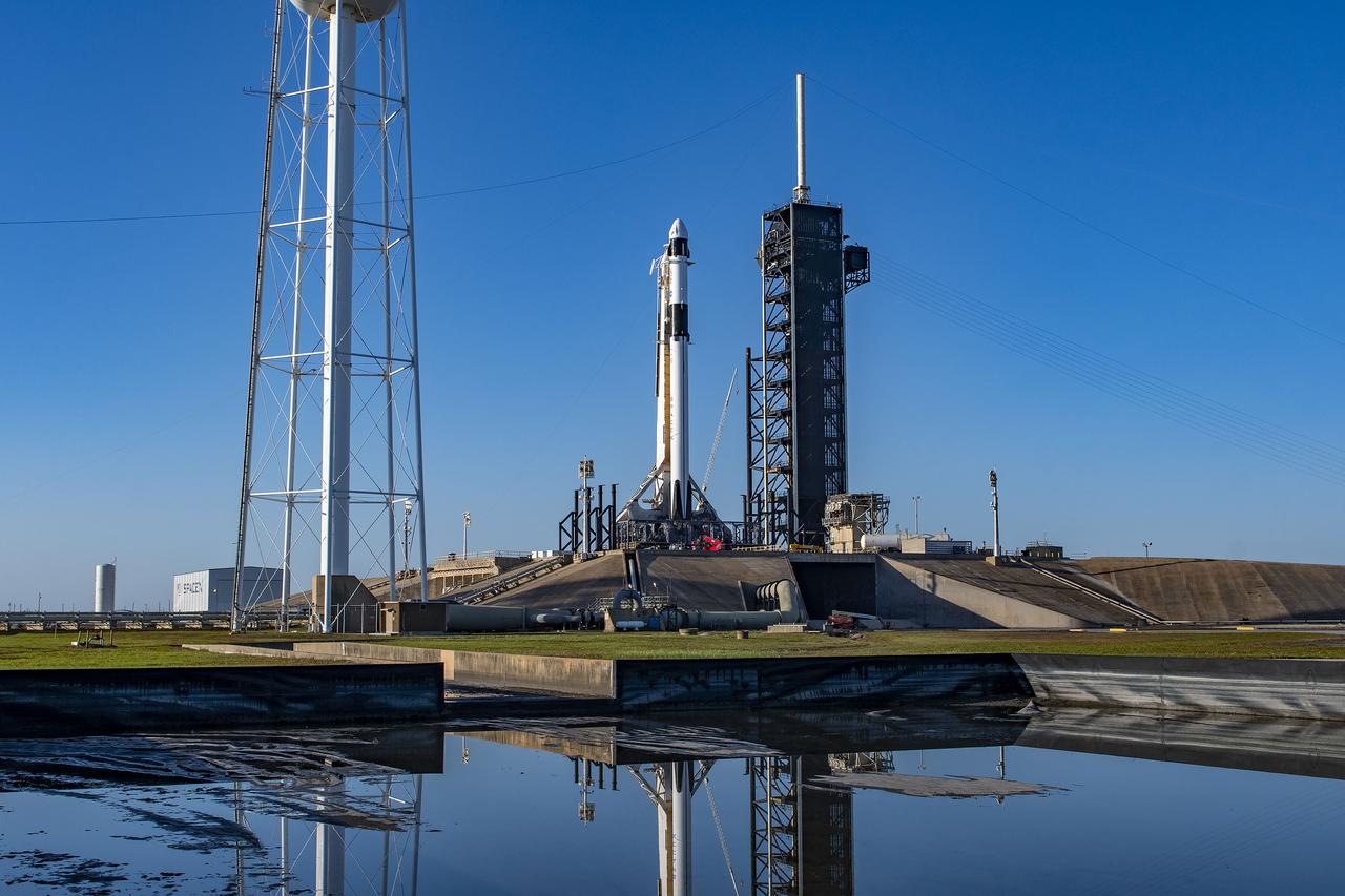 SpaceX’s Falcon 9 rocket, with the Dragon spacecraft atop, is vertical at NASA’s Kennedy Space Center Launch Complex 39A in Florida on Monday, Feb. 26, 2024, ahead of NASA’s SpaceX Crew-8 launch to the International Space Station. The eighth crew rotation mission with SpaceX and the ninth flight of Dragon with people as part of the agency’s Commercial Crew Program is slated to carry NASA astronauts Matthew Dominick, Michael Barratt, and Jeanette Epps, and Roscosmos cosmonaut Alexander Grebenkin to the station from Launch Complex 39A no earlier than 12:04 a.m. EST on March 1, 2024.