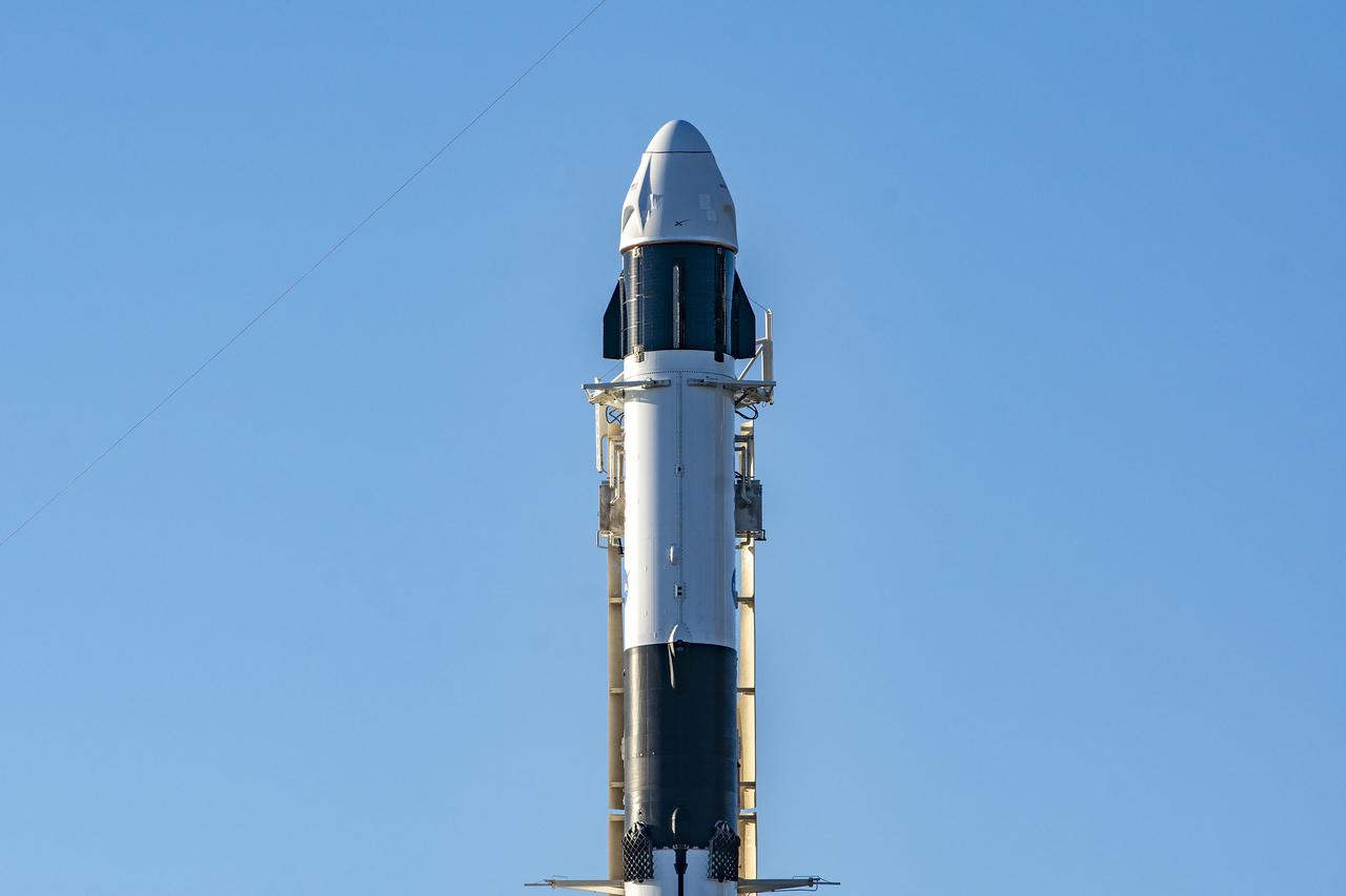 In view here is a closeup of SpaceX’s Dragon spacecraft atop the company’s Falcon 9 rocket at NASA’s Kennedy Space Center Launch Complex 39A in Florida on Monday, Feb. 26, 2024, ahead of the agency’s SpaceX Crew-8 launch to the International Space Station. NASA astronauts Matthew Dominick, Michael Barratt, and Jeanette Epps, and Roscosmos cosmonaut Alexander Grebenkin will fly to the station for a science expedition mission as part of NASA’s Commercial Crew Program from Launch Complex 39A no earlier than 12:04 a.m. EST on Friday, March 1, 2024.