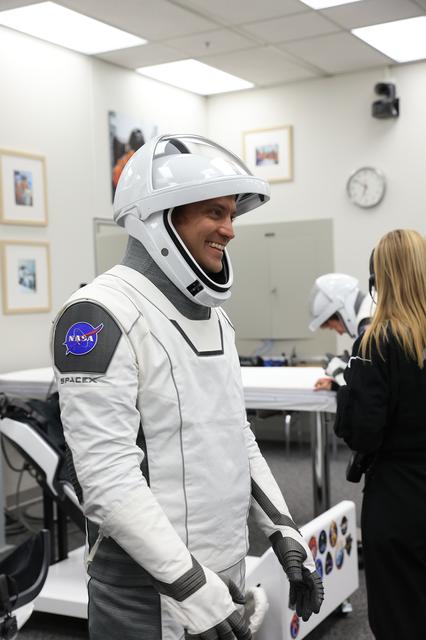 NASA image: SpaceX Crew-8 Suit-Up 