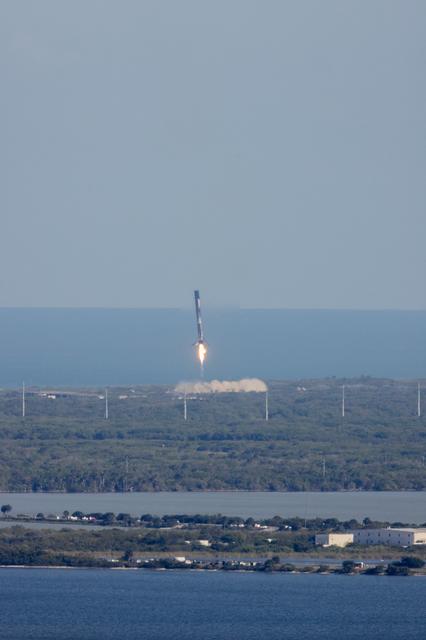 NASA image: SpaceX CRS-30 Launch