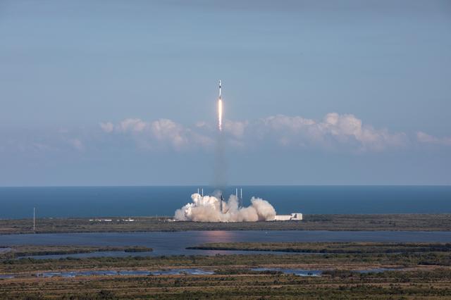 NASA image: SpaceX CRS-30 Launch
