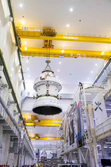 NASA image: Orion Vac Chamber Lift and Load Operations