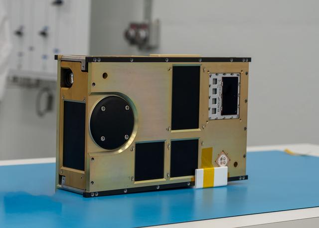 NASA image: Firefly Demo-2 Payload Processing - R5-S4 Integration