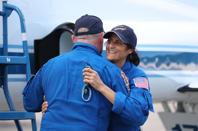 NASA image: NASA’s Boeing Crew Flight Test Crew Arrival