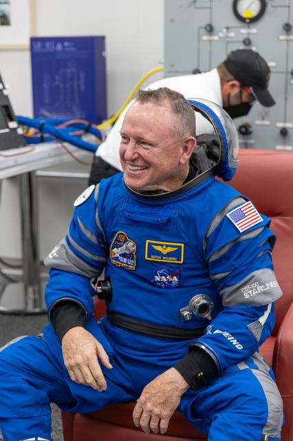 NASA image: NASA’s Boeing Crew Flight Test Astronaut Suit Up (Scrubbed)