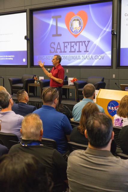 KSC Center Director Town Hall