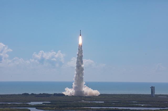 NASA image: NASA’s Boeing Crew Flight Test Liftoff