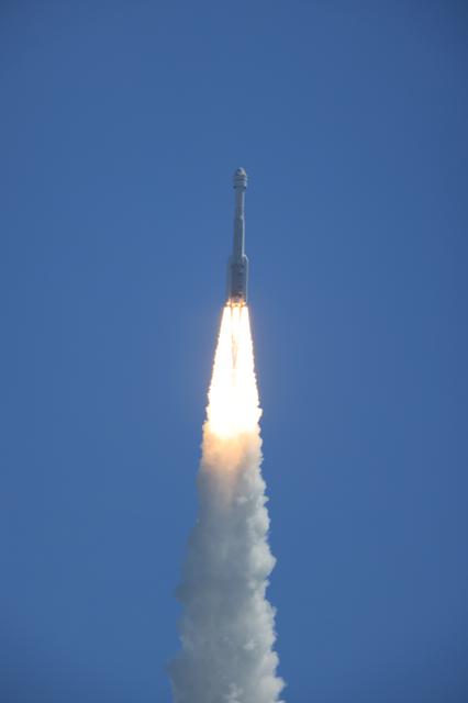 NASA image: NASA Boeing CFT Launch