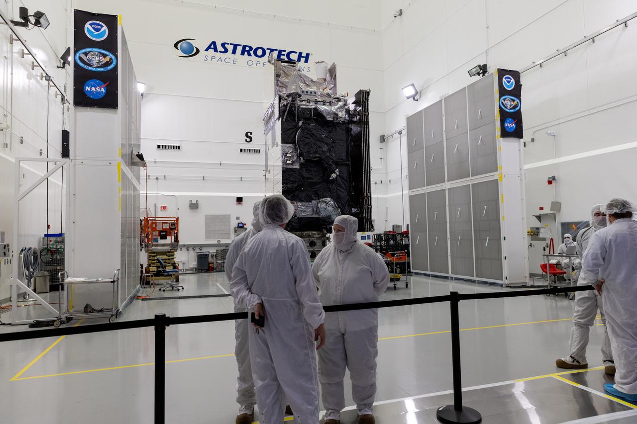 Members of the news media had an opportunity for an up-close look at the National Oceanic and Atmospheric Administration (NOAA) Geostationary Operational Environmental Satellite U (GOES-U) on Thursday, June 6, 2024, inside the Astrotech Space Operations Facility in Titusville, near NASA’s Kennedy Space Center in Florida. Journalists visited Astrotech as part of a NASA-hosted media day to conduct interviews and photograph the satellite that is the final addition to NOAA’s GOES-R satellite series, which serve a critical role in providing continuous coverage of the Western Hemisphere, including monitoring tropical systems in the eastern Pacific and Atlantic Oceans.