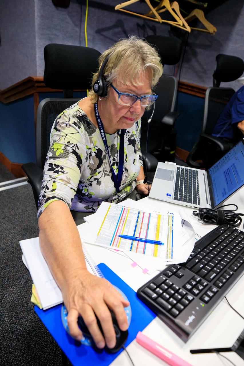 Lois Clutter, Mission Communications Engineer, Flight Operations Engineer with the Launch Services Program at NASA’s Kennedy Space Center participates in a mission dress rehearsal on Monday, June 17, 2024, inside Hangar AE at Cape Canaveral Space Force Station in Florida for the National Oceanic and Atmospheric Administration (NOAA) GOES-U (Geostationary Operational Environmental Satellite U) mission. The GOES-U satellite, the final addition to GOES-R series, will serve a critical role in providing continuous coverage of the Western Hemisphere, including monitoring tropical systems in the eastern Pacific and Atlantic oceans launched Tuesday, June 25, 2024.