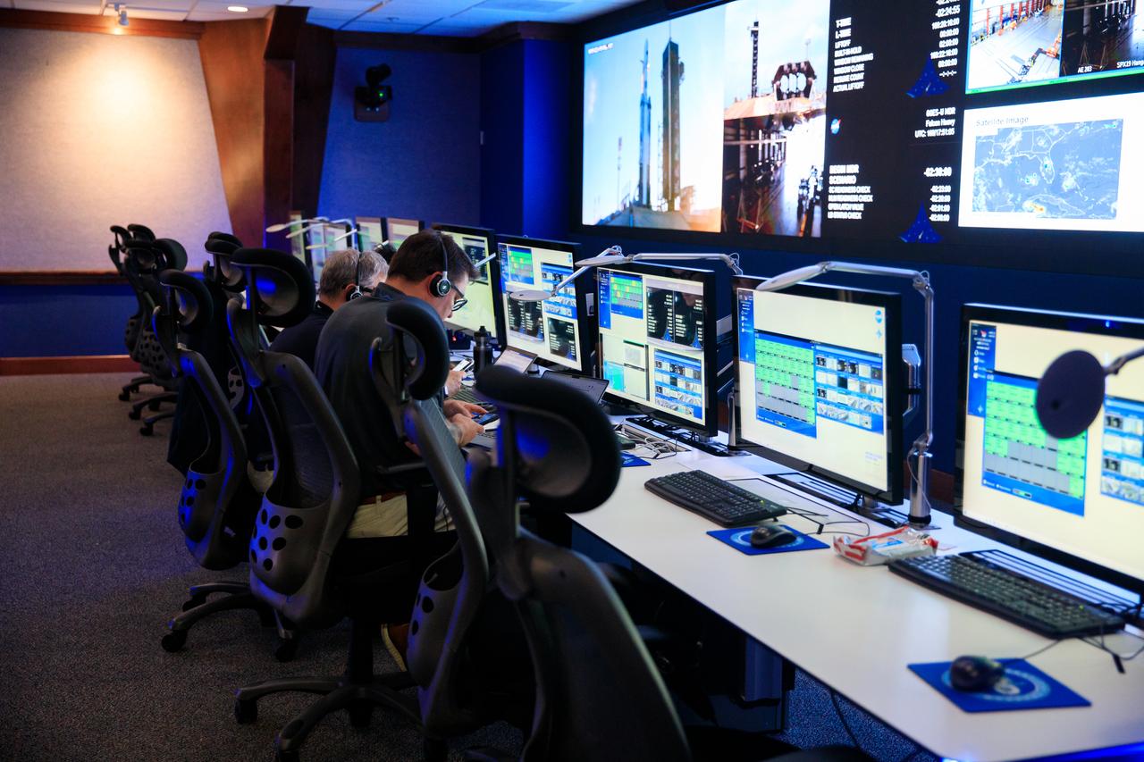 Engineers with the Launch Services Program at NASA’s Kennedy Space Center and mission managers participate in a mission dress rehearsal on Monday, June 17, 2024, inside Hangar AE at Cape Canaveral Space Force Station in Florida for the National Oceanic and Atmospheric Administration (NOAA) GOES-U (Geostationary Operational Environmental Satellite U) mission. The GOES-U satellite, the final addition to GOES-R series, will serve a critical role in providing continuous coverage of the Western Hemisphere, including monitoring tropical systems in the eastern Pacific and Atlantic oceans launched Tuesday, June 25, 2024.