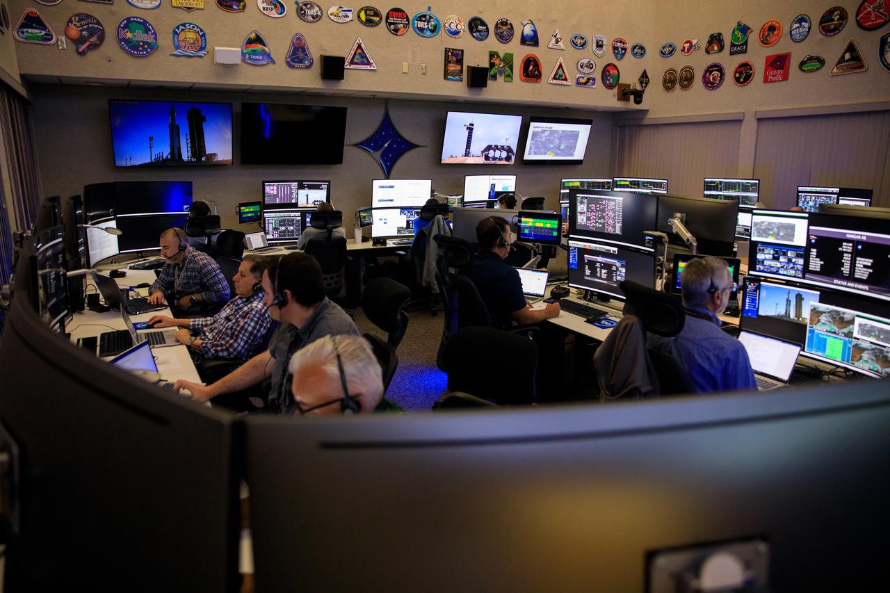Engineers with the Launch Services Program at NASA’s Kennedy Space Center and mission managers participate in a mission dress rehearsal on Monday, June 17, 2024, inside Hangar AE at Cape Canaveral Space Force Station in Florida for the National Oceanic and Atmospheric Administration (NOAA) GOES-U (Geostationary Operational Environmental Satellite U) mission. The GOES-U satellite, the final addition to GOES-R series, will serve a critical role in providing continuous coverage of the Western Hemisphere, including monitoring tropical systems in the eastern Pacific and Atlantic oceans launched Tuesday, June 25, 2024.
