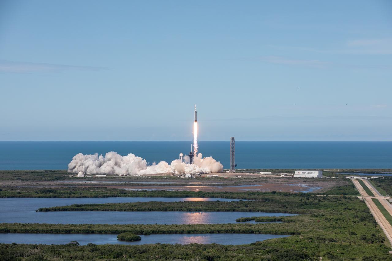 A SpaceX Falcon Heavy rocket carrying the National Oceanic and Atmospheric Administration (NOAA) GOES-U (Geostationary Operational Environmental Satellite U) lifts off from Launch Complex 39A at NASA’s Kennedy Space Center in Florida on Tuesday, June 25, 2024. The GOES-U satellite is the final satellite in the GOES-R series, which serves a critical role in providing continuous coverage of the Western Hemisphere, including monitoring tropical systems in the eastern Pacific and Atlantic oceans.