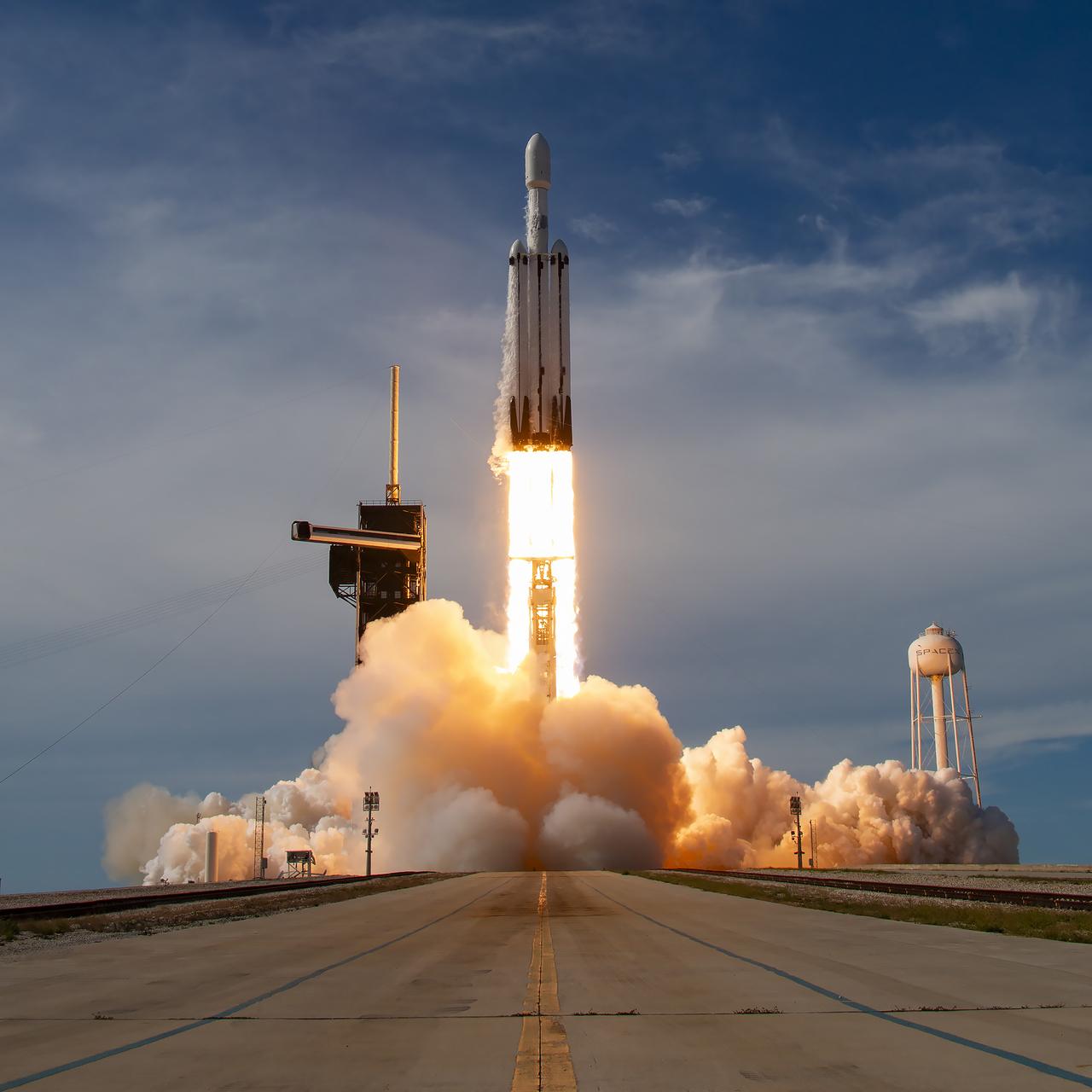 A SpaceX Falcon Heavy rocket carrying the National Oceanic and Atmospheric Administration (NOAA) GOES-U (Geostationary Operational Environmental Satellite U) lifts off from Launch Complex 39A at NASA’s Kennedy Space Center in Florida on Tuesday, June 25, 2024. The GOES-U satellite is the final satellite in the GOES-R series, which serves a critical role in providing continuous coverage of the Western Hemisphere, including monitoring tropical systems in the eastern Pacific and Atlantic oceans.