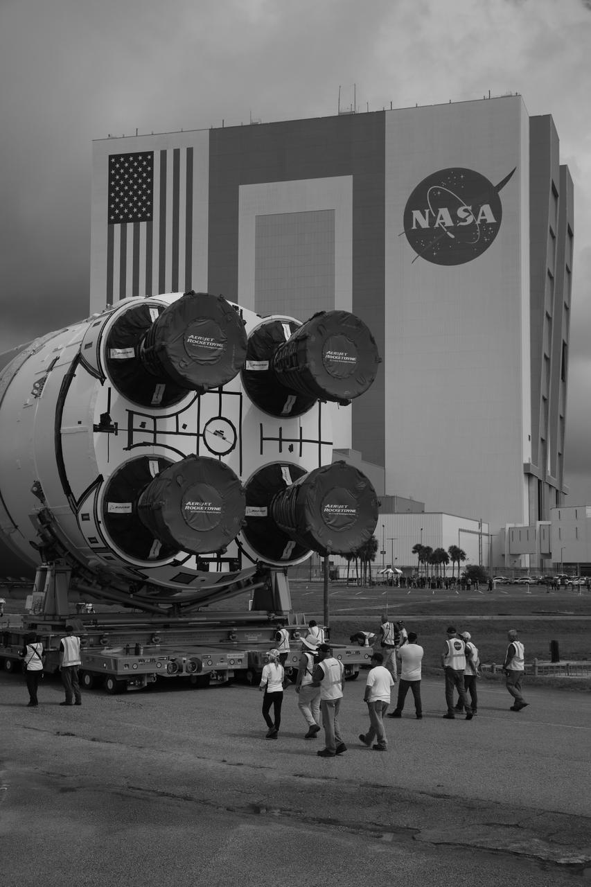 After completing its journey from NASA’s Michoud Assembly Facility in New Orleans aboard the Pegasus barge, teams with Exploration Ground Systems (EGS) transport the agency’s powerful SLS (Space Launch System) core stage to Kennedy Space Center’s Vehicle Assembly Building in Florida on Wednesday, July 24, 2024. Once inside, SLS will be prepared for integration atop the mobile launcher ahead of the Artemis II launch. 