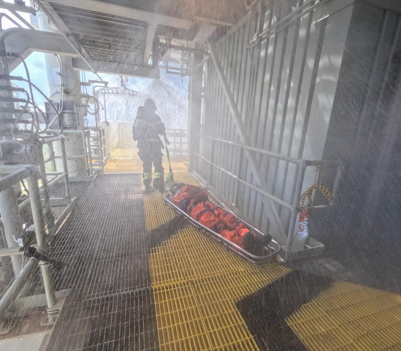 Teams at NASA’s Kennedy Space Center in Florida practice the Artemis mission emergency escape or egress procedures during a series of integrated system verification and validation tests at Launch Pad 39B on Sunday, Aug. 11, 2024. Members of the closeout crew, simulated flight crew, pad rescue team, and the Exploration Ground Systems Program practiced the process of getting inside and out of the emergency egress baskets. While the crew and other personnel will ride the emergency egress baskets to the terminus area in a real emergency, no one rode the baskets for this test. Instead, teams tested the baskets during separate occasions by using water tanks filled to different levels to replicate simulate the weight of passengers. 