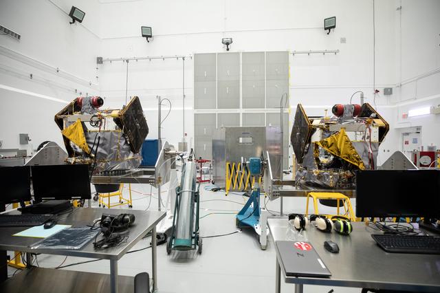 NASA image: ESCAPADE Unboxed at Astrotech