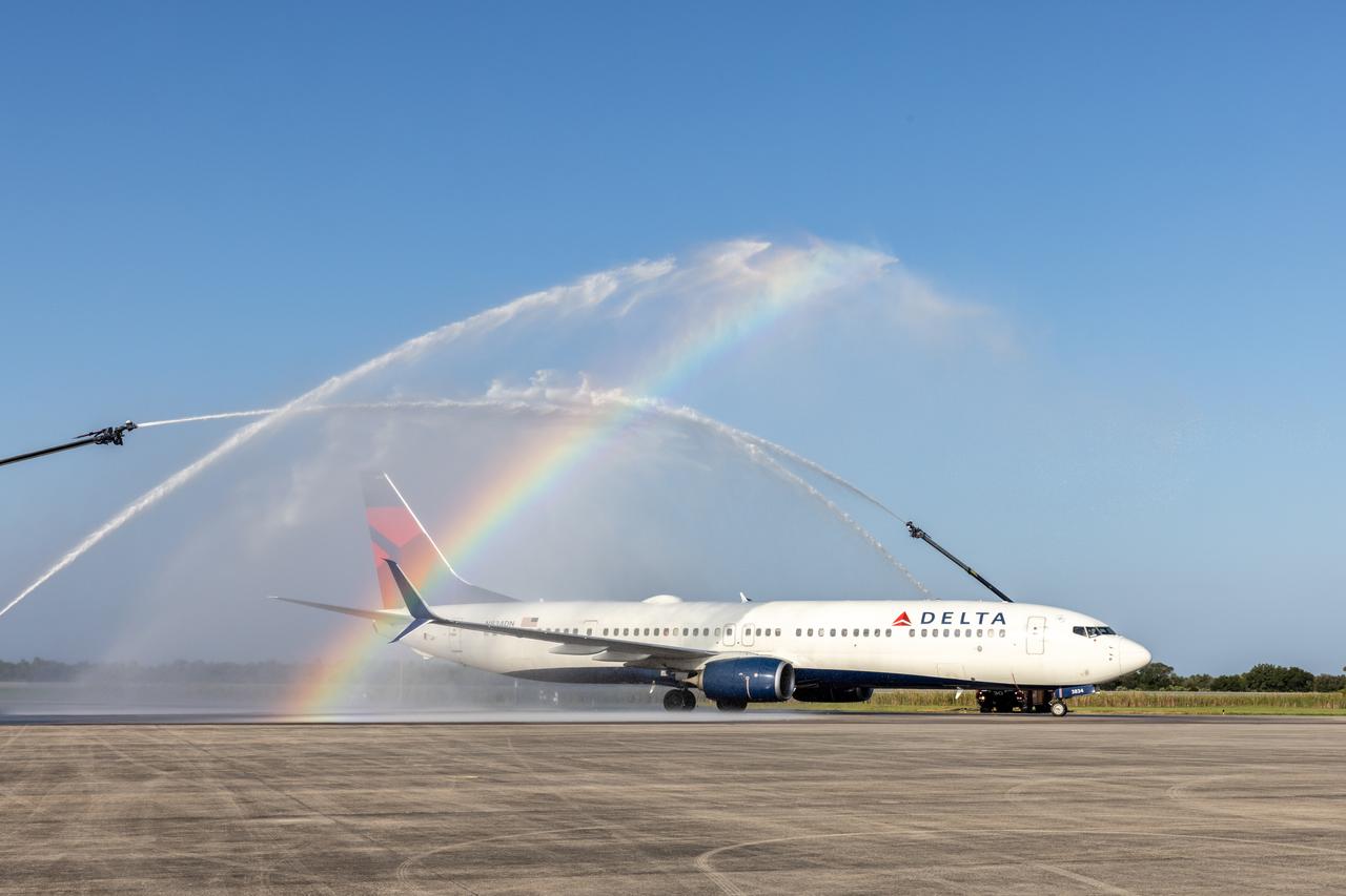 A Delta plane, carrying an all-female crew and 130 young women ages 11 to 18, received a “water salute” upon arrival on Friday, Sept. 20, 2024, at the Launch and Landing Facility at NASA’s Kennedy Space Center in Florida. Part of the Delta Air Lines’ Women Inspiring Our Next Generation (WING) flight, the young women from the Atlanta, Georgia area, learned about the various women-led STEM (science, technology, engineering, and math) careers available at the Florida spaceport.
