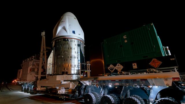 NASA image: SpaceX Crew-9 Dragon Arrival at SLC-40