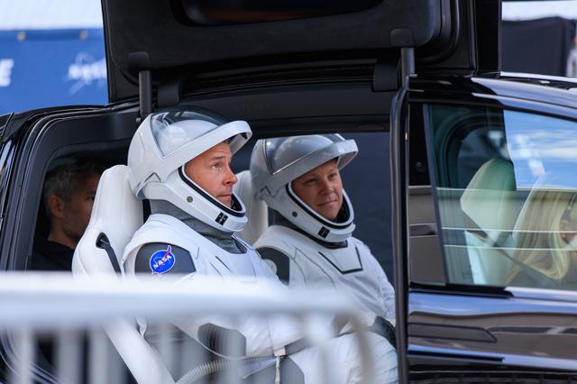 NASA's SpaceX Crew-9 Astronaut Walkout